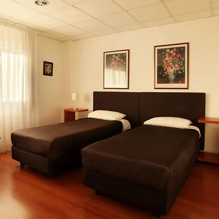 Sos Motel 2*